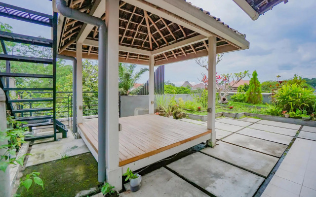 OYO 90319 Angler Guest House Malang