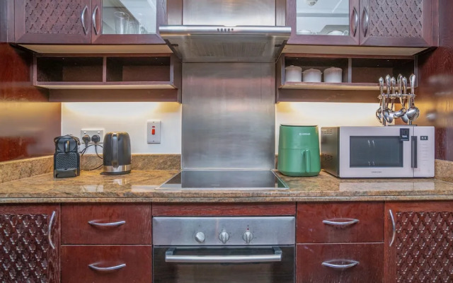 HomesGetaway-The Residences 3BR Downtown