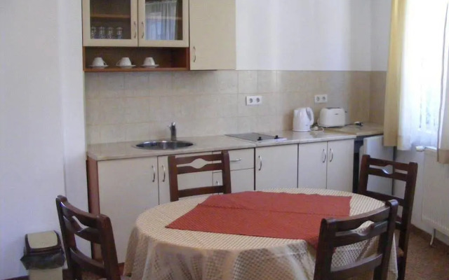 Todeva House