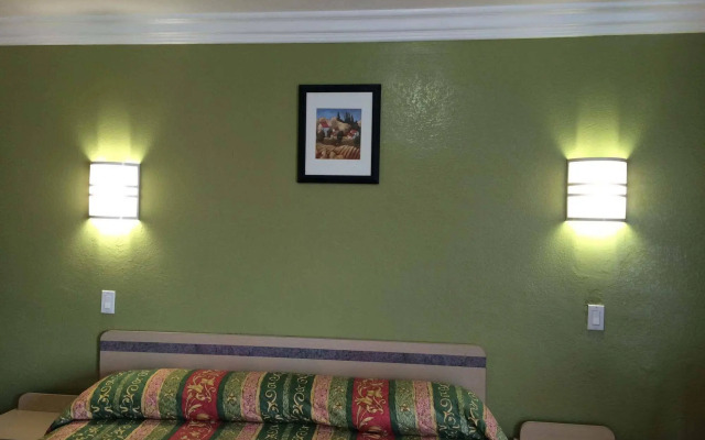 Value Inn Hollywood