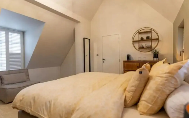 Beautiful Holiday Home in Vlaanderen With Shared Pool