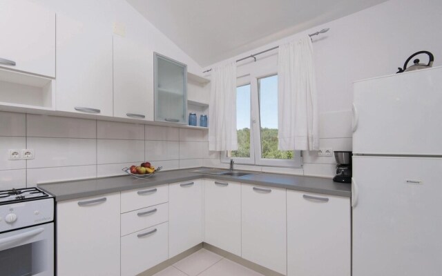 Awesome Home in Brna With 4 Bedrooms and Wifi