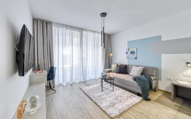 M&P- Lovely 1-bedroom condo with free parking