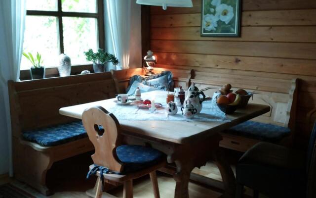 Gästezimmer Am Hüstert