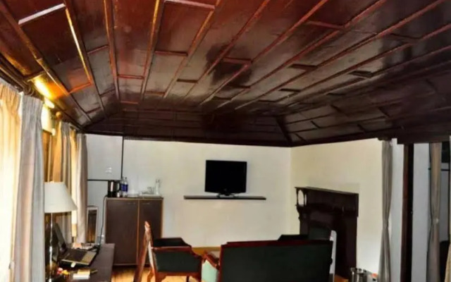 The HIve Cottage