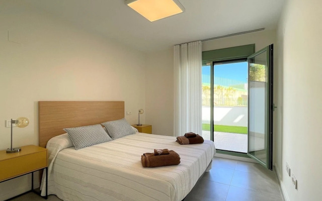 Belvilla by OYO Apartamento Moja!car