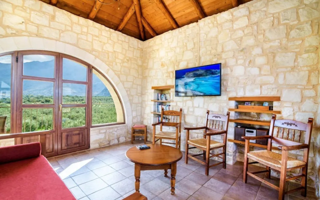 Villa Ostria Near Georgioupolis - 3bd 2ba