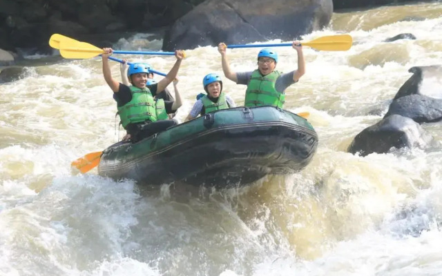 Bravo Adventure Glamping