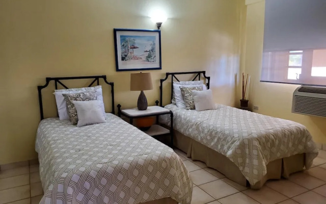 Amazing View Condo in Crescent Beach Cb210