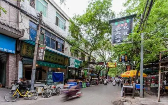 Xi'an Lianhu·Longshou Business Circle· Locals Apartment 00154940