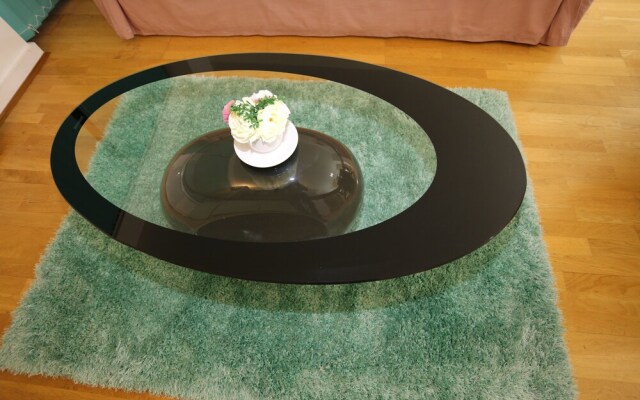 Beautiful 2 beds Woolwich Central Apt