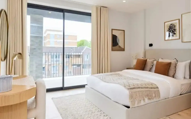 The Brondesbury Scenery - Bright 1bdr Flat With Balcony Parking