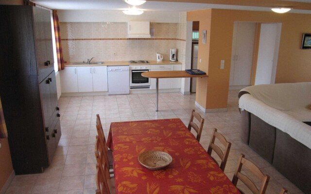 Spacious Apartment in Ondenval with Terrace