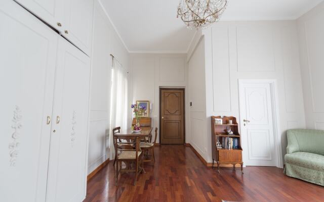 Rent In Rome - Appartamento Frezza