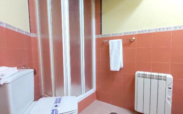 Plaza Andalucía Edificio Enebro 4-6 pax