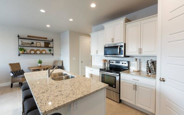 Sunset at Snow Canyon by RedAwning