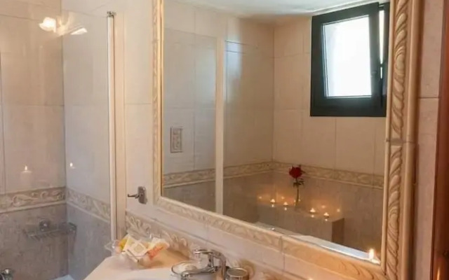 Lithoessa Luxury Apartments