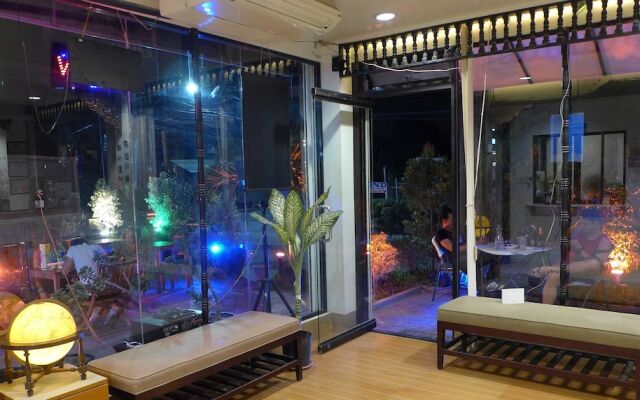 Rozen Suites Paradise