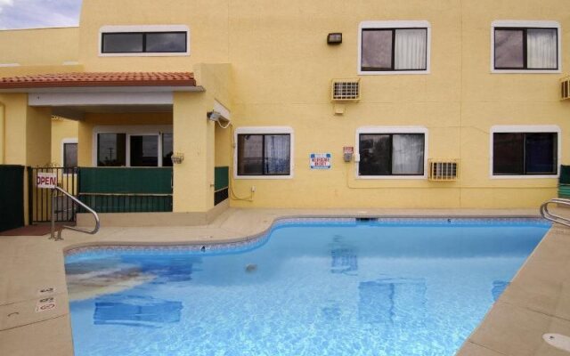 Red Roof Inn