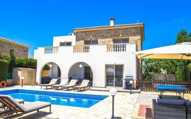 Villa Maria