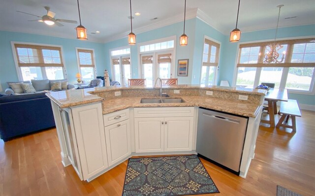 Heron's Nest by Sea Scape Properties