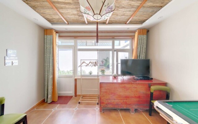 GuBei Water Town Revolution Hotel