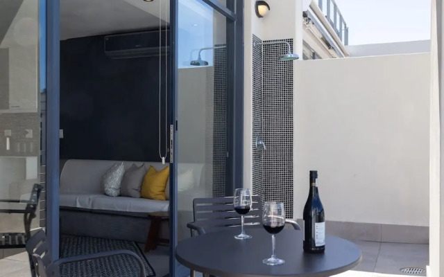 The Decks 1102 by CTHA