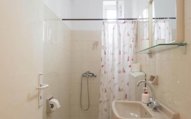 Erato Apartments