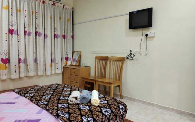 OYO HOME 90764 Coke Guest House
