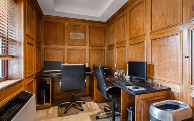 Best Western Parkway Inn & Conference Centre