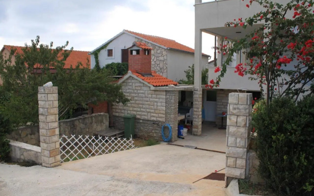 Apartment Milna 8896b
