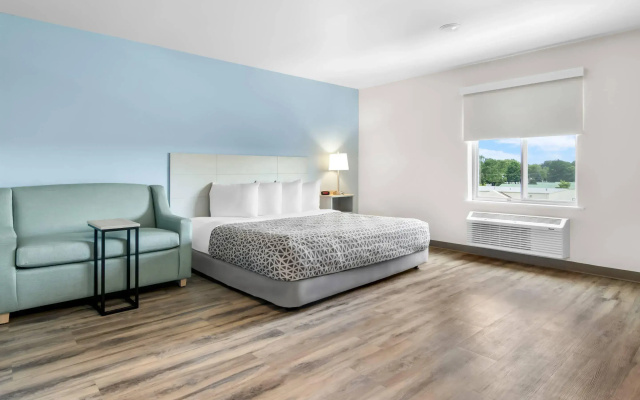 Woodspring Suites Elkhart