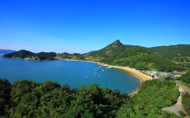 Namhae Elnido Pension