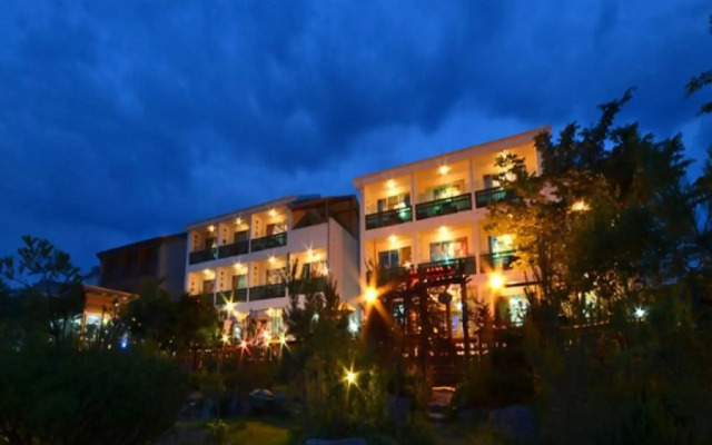 Namisum Lake Pension