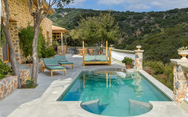 Oak Tree Estate