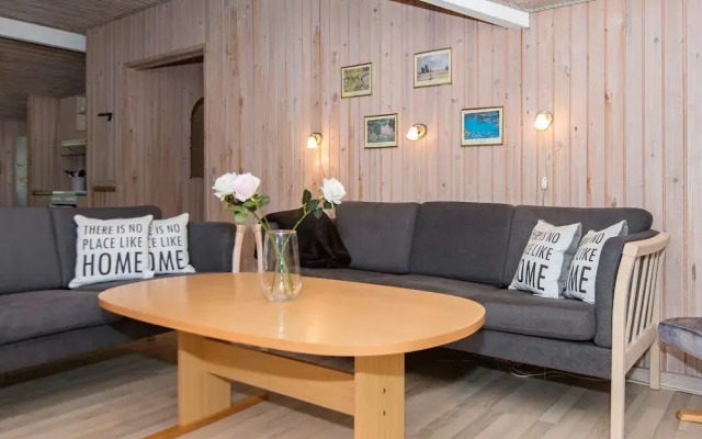 Cozy Holiday Home in Arrild Jutland with Whirlpool