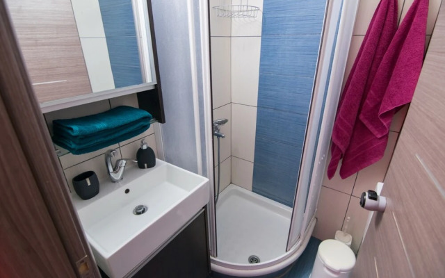 Avra Comfort Rooms- Family