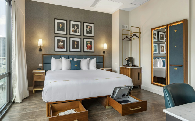 The Draper New York, Tapestry Collection by Hilton