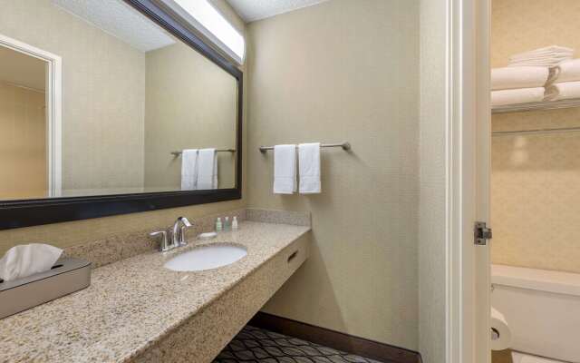 Clarion Hotel Anaheim Resort