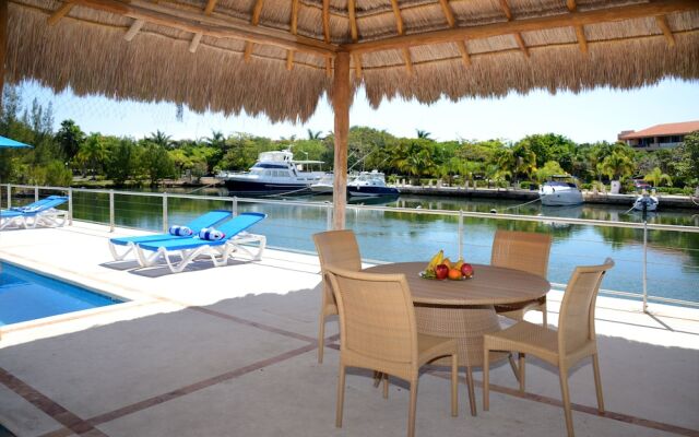 Porto Bello Gran Marina by GuruHotel