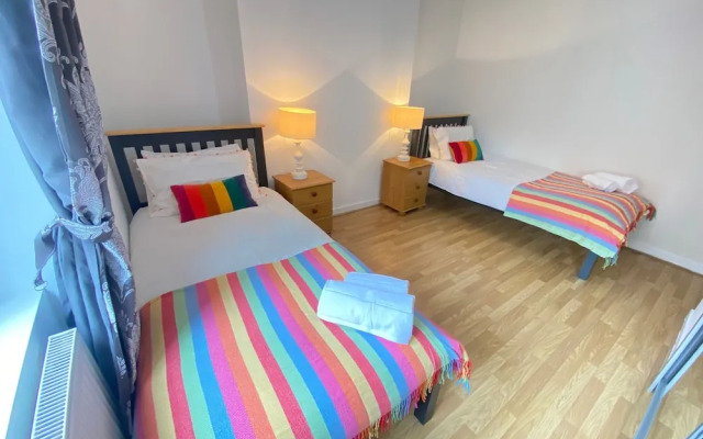 London City Escape With 2 Bedrooms