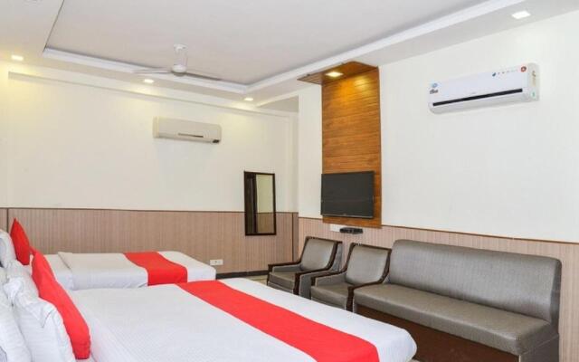 Hotel Jindal Palace
