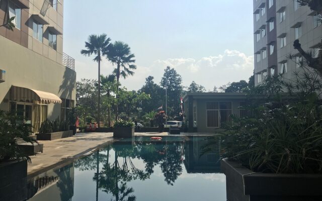 Cozy Studio At Pinewood Apartment Near Unpad Jatinangor