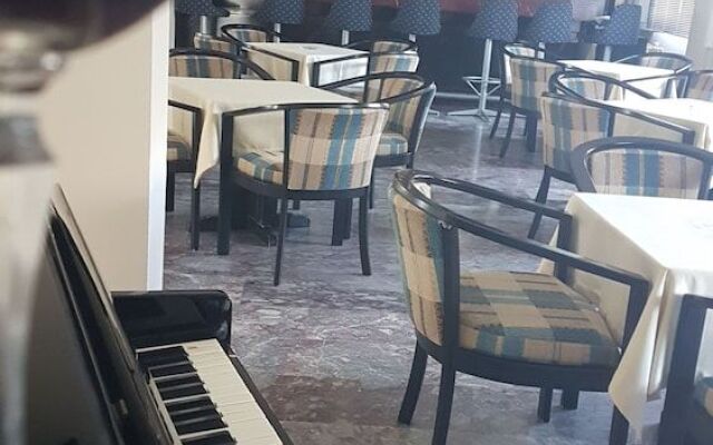 Ileri Hotel & Apartments