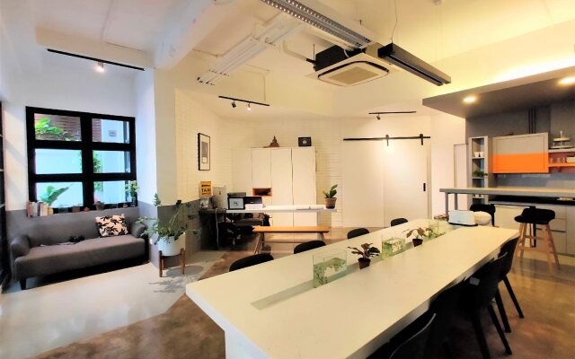 Silom Studio