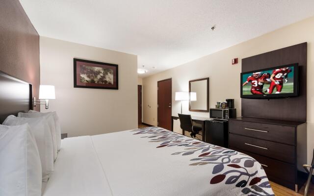 Red Roof Inn Auburn