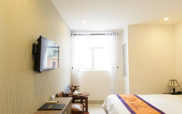 ELC Beach Hotel