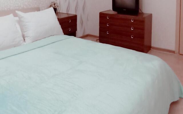 Апартаменты на улице Архитектора Александрова 4