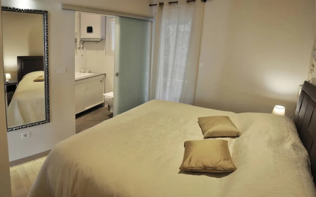 Modern Studio in the City Center