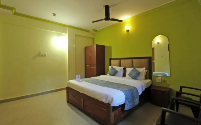 Purushottam Residency by OYO Rooms